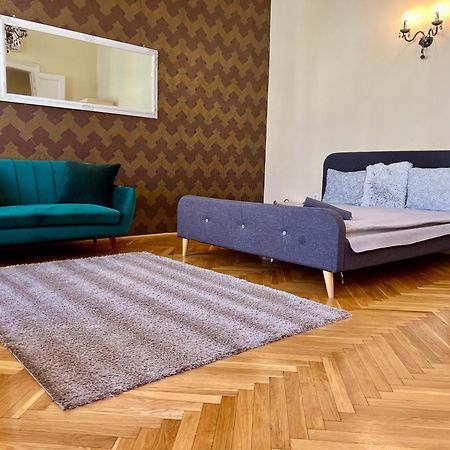N38 Apartments By Small Home Budapest Luaran gambar