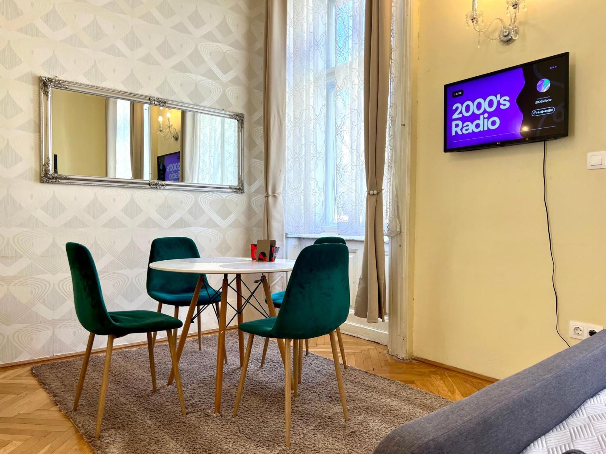 N38 Apartments By Small Home Budapest Luaran gambar